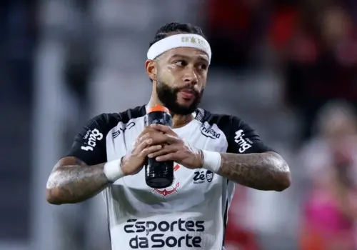 2026 08 12T050928Z 1766445632 RC2BPJAK6BIU RTRMADP 3 SOCCER BRAZIL COR DEPAY