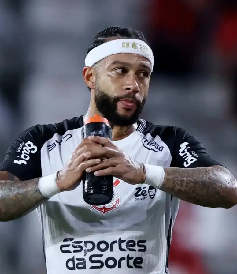 2026 08 12T050928Z 1766445632 RC2BPJAK6BIU RTRMADP 3 SOCCER BRAZIL COR DEPAY