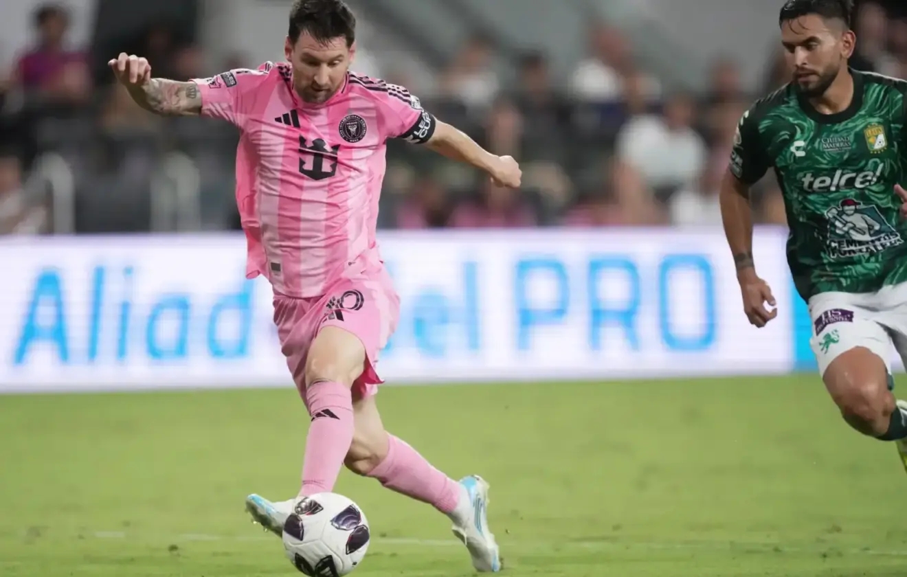 Messi Returns to Inter Miami Days After Father's Death, Hints at Retirement 1 2026 08 13T015405Z 1723048067 MT1USATODAY29570633 RTRMADP 3 MLS LEAGUES CUP PHASE ONE CLUB LEON AT INTER MIAMI FC