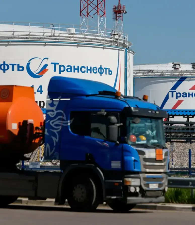 Gulf Oil Producers Race to Build Routes Around Strait of Hormuz 1 2026 08 13T070125Z 386422636 RC2ONU9O7M18 RTRMADP 3 UKRAINE CRISIS RUSSIA ECONOMY TRANSPORT