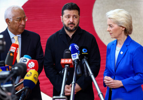 EU Leaders Back Zelenskyy at Brussels Summit as Trump Criticizes Ukraine's Refinery Strikes 