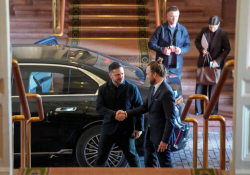 Zelensky arrives in Oslo for talks with US envoy amid strains with Washington 17 Zelenskiy To Meet Witkoff As Trump Praises Russia And Rebukes Ukraine