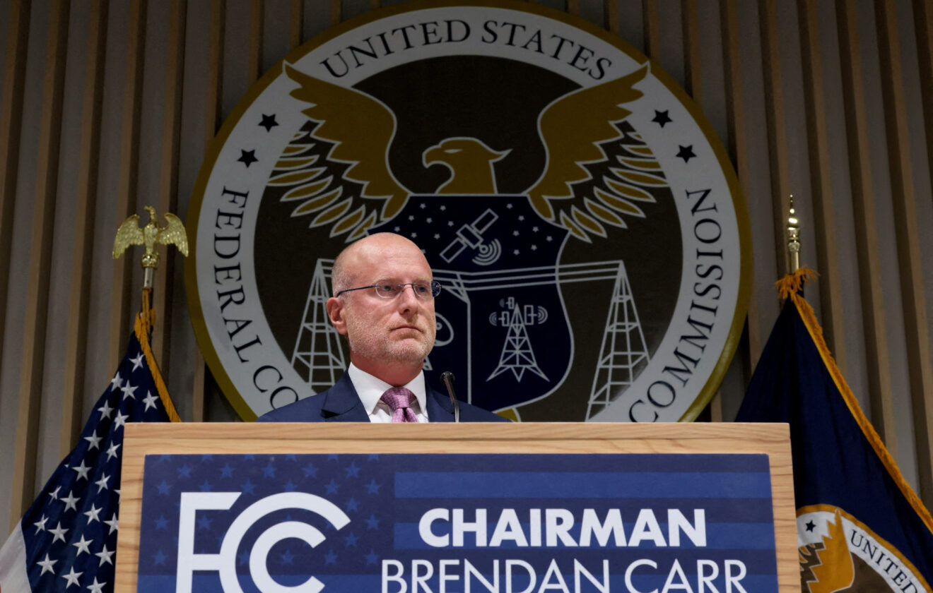 Chinese Telecom Firms Face Ban From Direct Access to American Phone Numbers