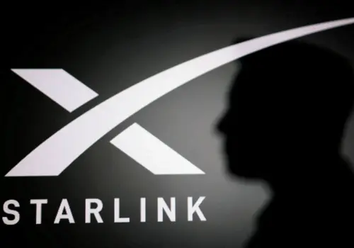 Putin Calls Musk a "Genius" While Russia Builds Starlink Rival