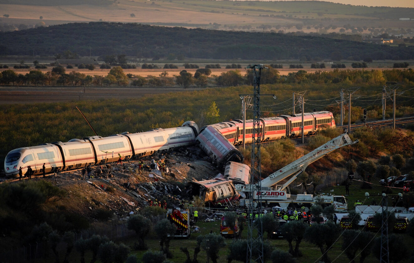 Spain Train Crash Near Toledo Kills at Least 68, Three Days of Mourning Declared 1 Spain Train Crash Near Toledo Kills at Least 68, Three Days of Mourning Declared